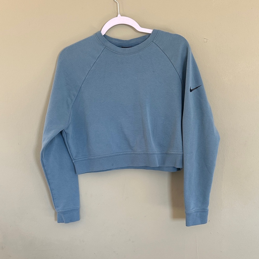 Nike Women's Sky Blue Cropped sweater